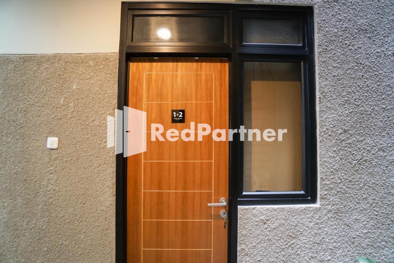 Gelong Guest House Syariah RedPartner Jakarta Bagian luar foto